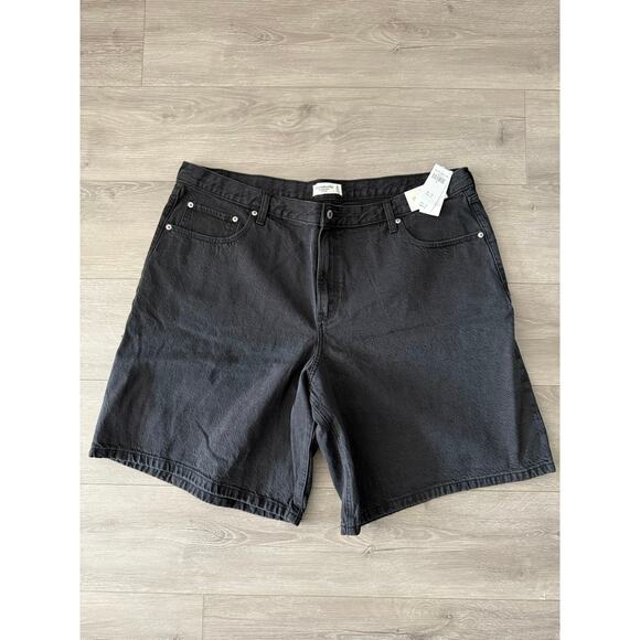 Abercrombie & Fitch Women’s The Loose Short – Bermuda High Rise – Size 35 – NWT - Picture 1 of 3